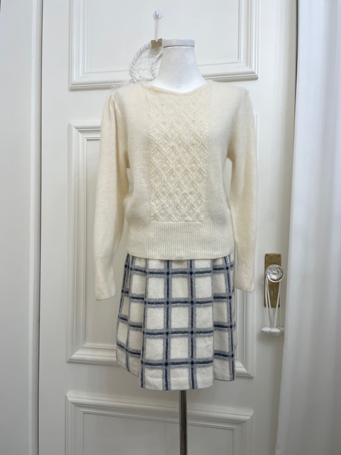 ivory beads glitter puff sleeve angora k 상품이미지2