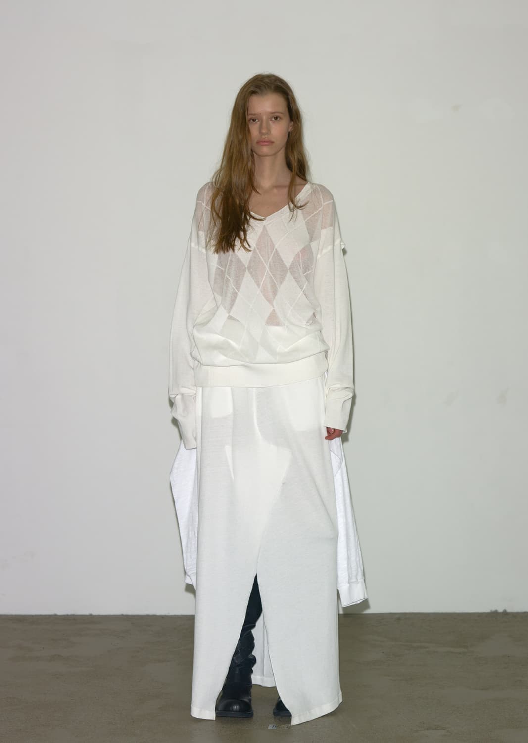 s/e/o 에스이오 시어 아가일 브이넥 니트 상품이미지1