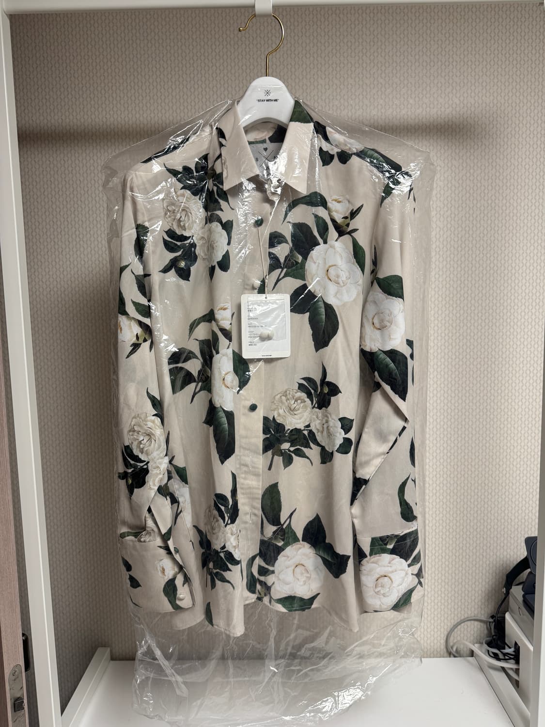 (새상품)카멜리아 패턴 셔츠(size 66) 상품이미지1