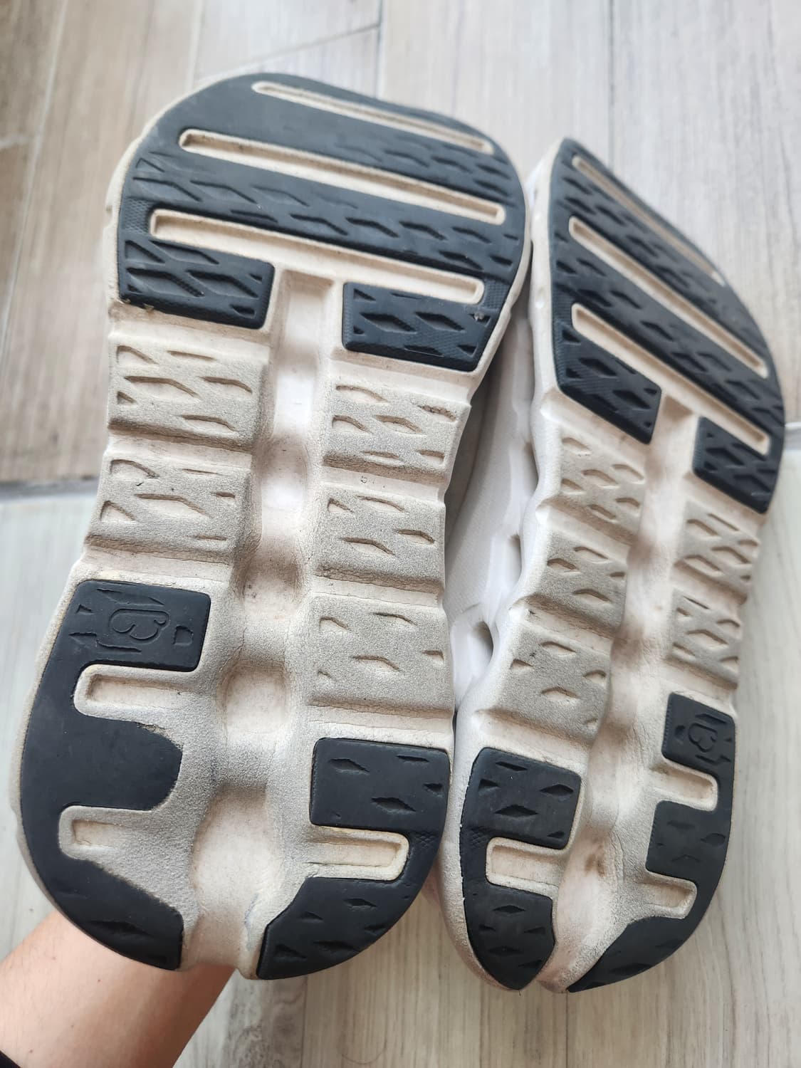 온러닝 클라우드틸트 (245) 상품이미지8