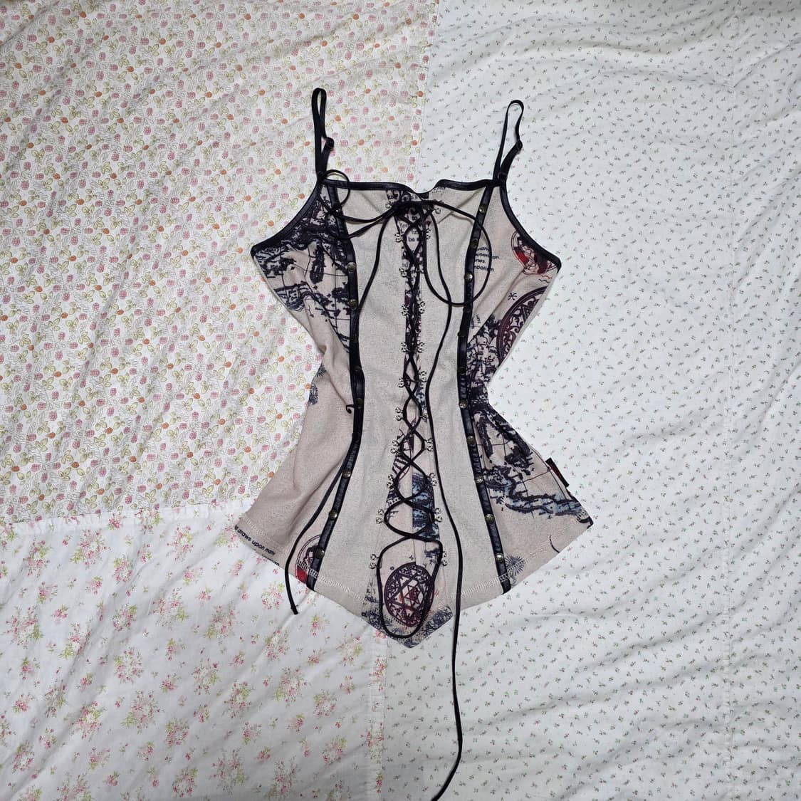 오즈온 레이스업 코르셋 오리엔탈 스트링 슬리브리스 상품이미지1