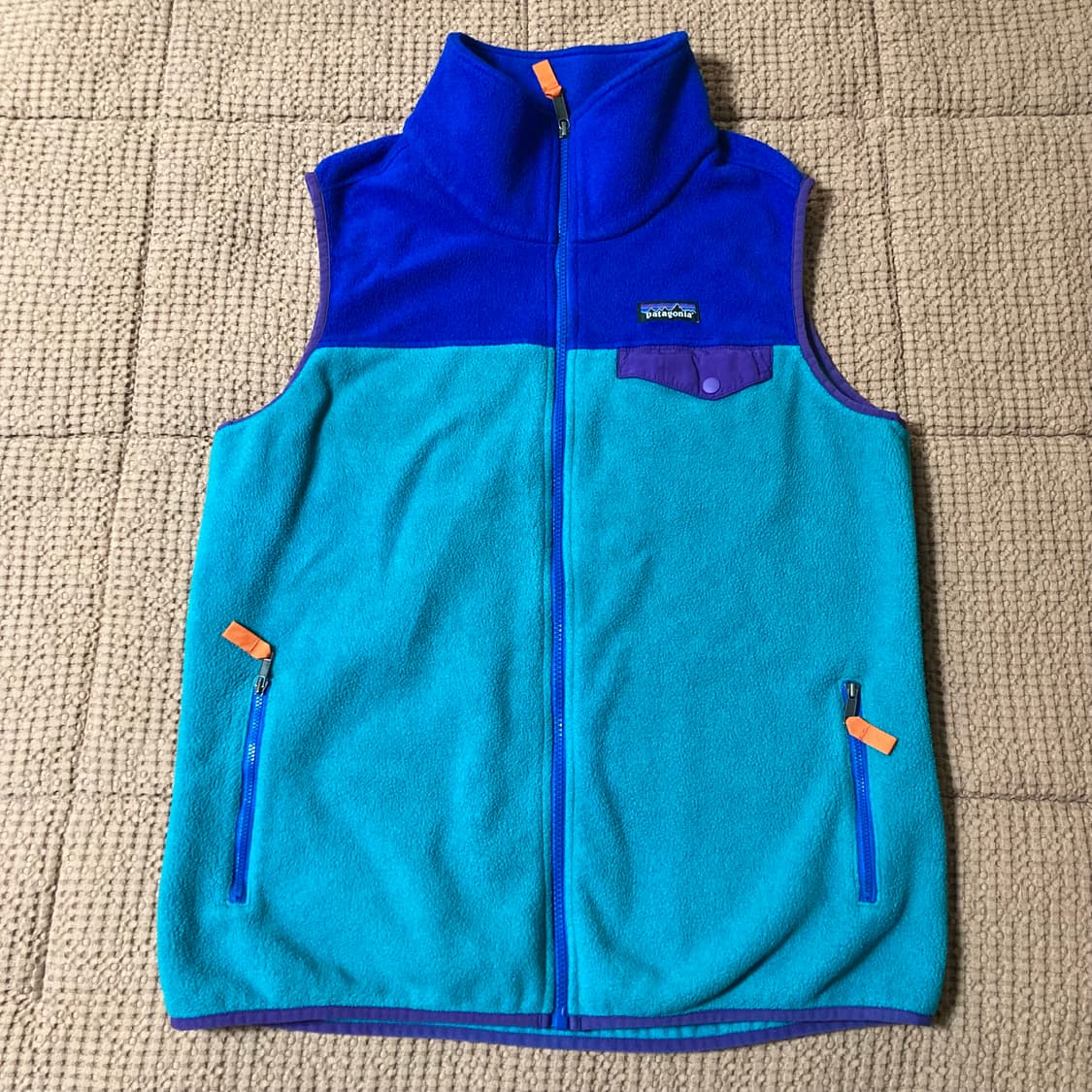 파타고니아 신칠라 베스트  상품이미지1
