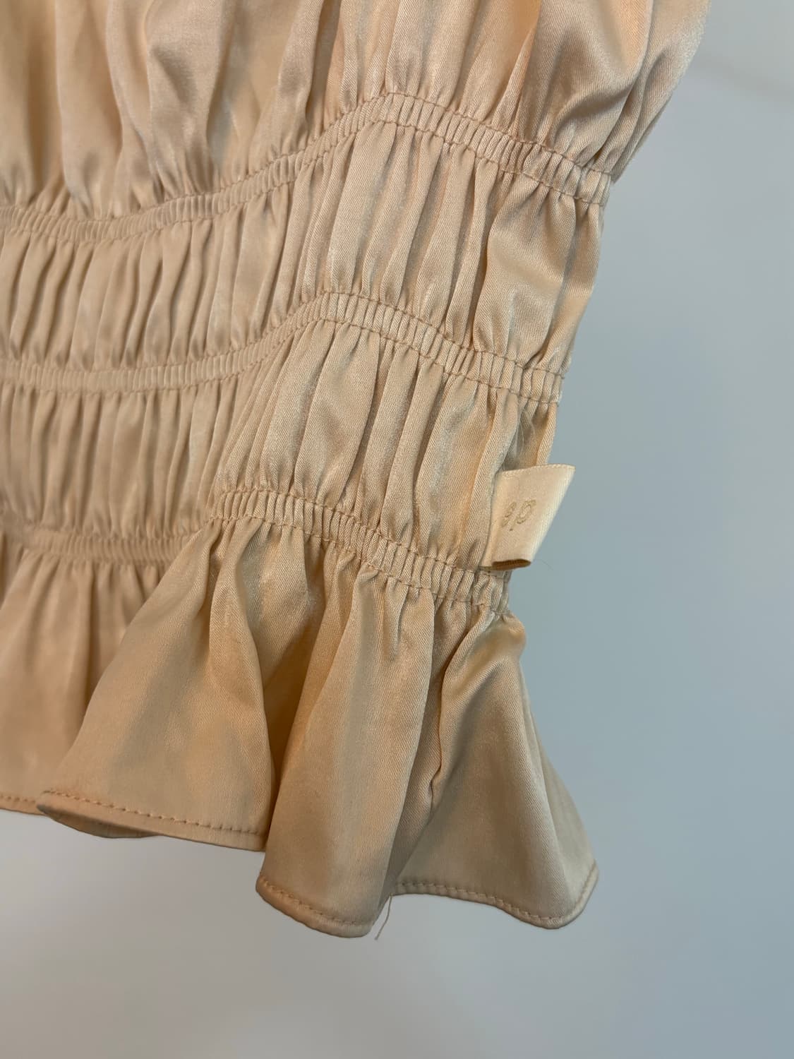 스푸닝 글로니 러브탑 나시 outta love top 베이지 상품이미지4