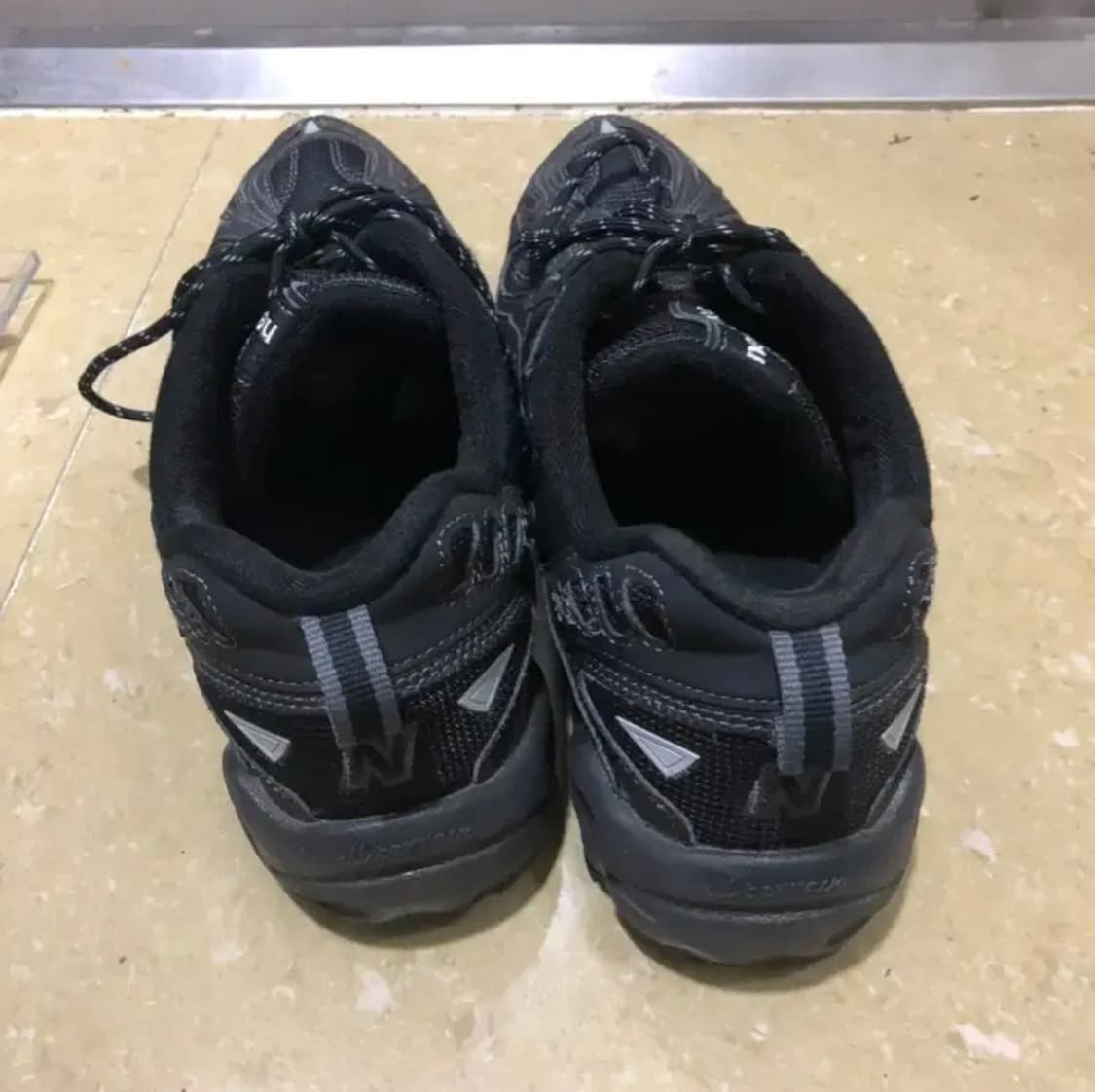 뉴발란스 703 트리플블랙 290 상품이미지2
