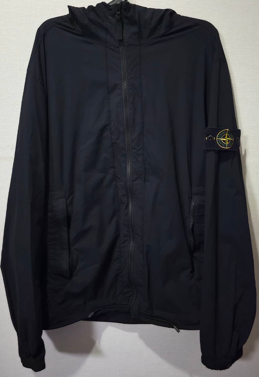 [S급/백화점판] 스톤아일랜드 스킨 터치 후드 자켓 100/L 상품이미지1