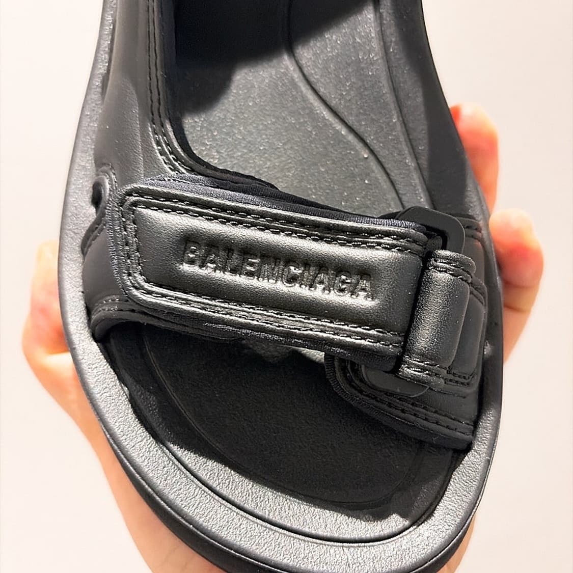 (정품/새상품) 발렌시아가 여성 테크니컬 레더 투어리스트 샌들 상품이미지2