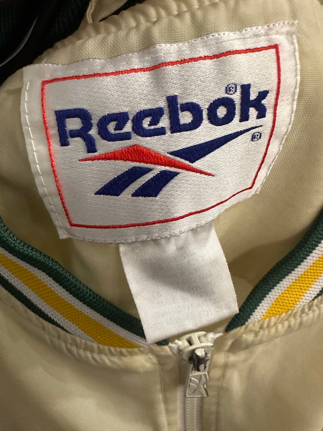 L)리복 그린베이 패커스 쿼터집 웜업 상품이미지3