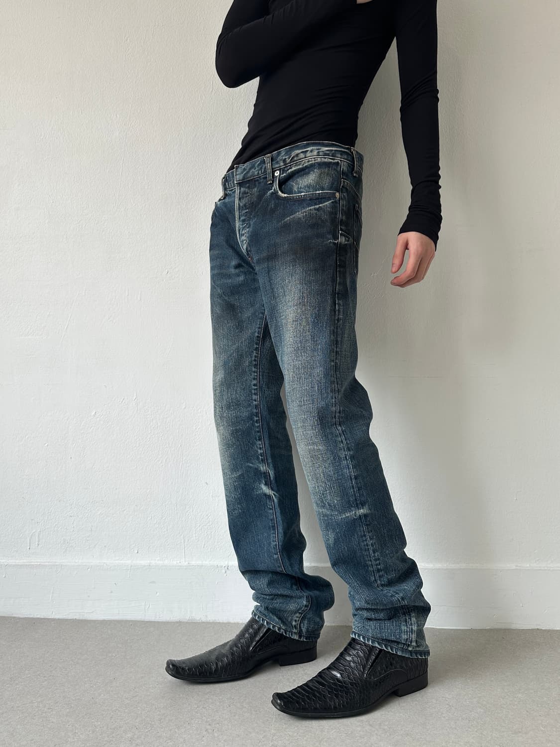 디올 옴므 10AW Fuel to Fire 더티 워싱진 상품이미지2