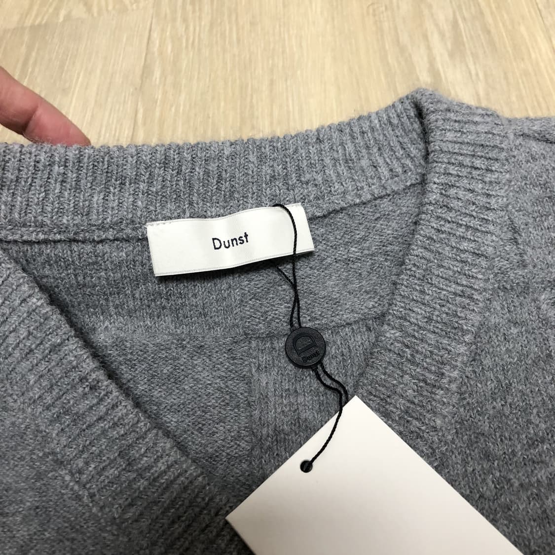 (XL) 새상품 던스트 DUNST 디바이드 브이넥 니트 베스트 그레이 상품이미지5