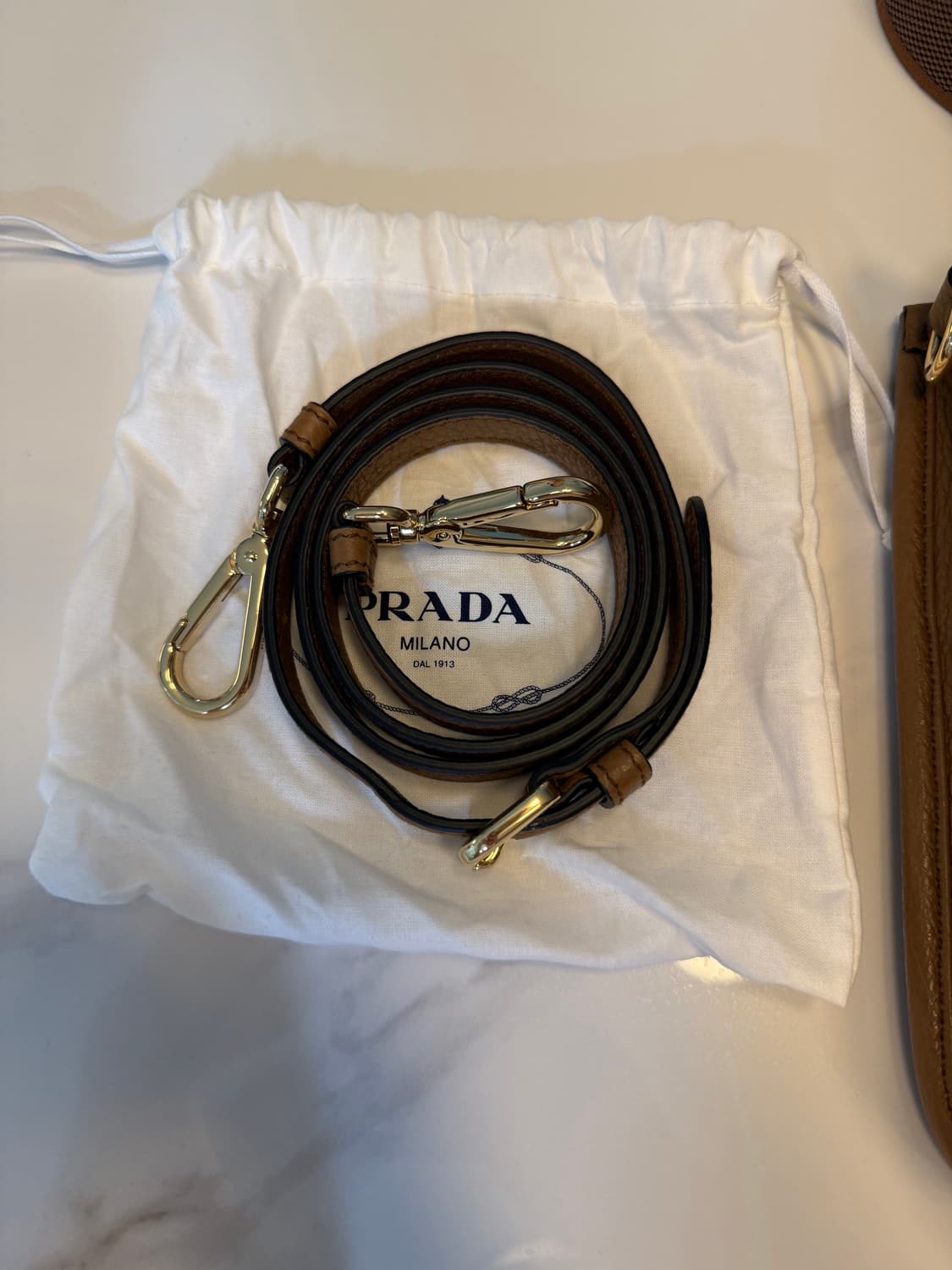 (새상품) 프라다 레더 미니 숄더백 카라멜 1BH191 상품이미지3