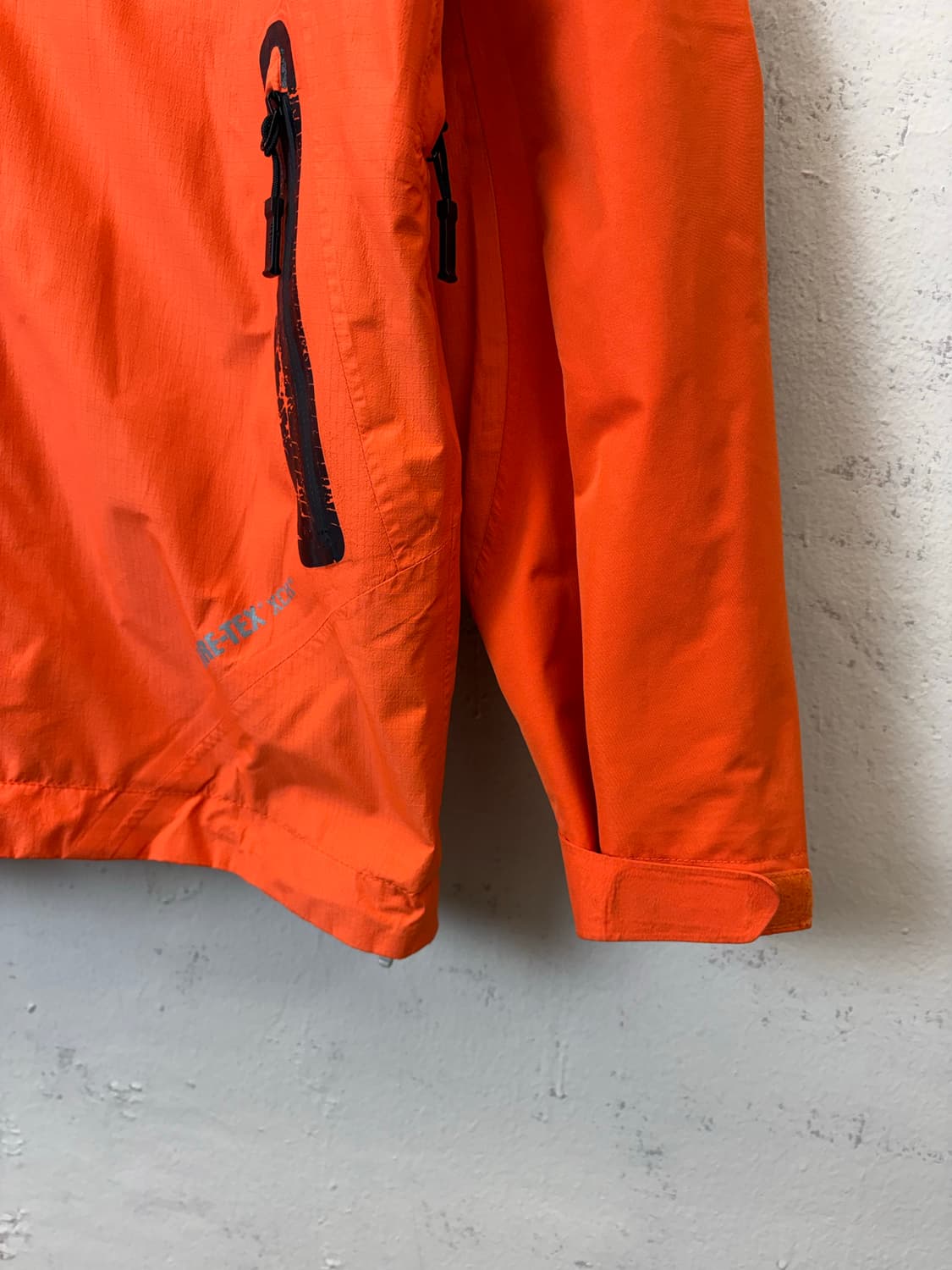 마무트 고어텍스 바람막이 상품이미지5