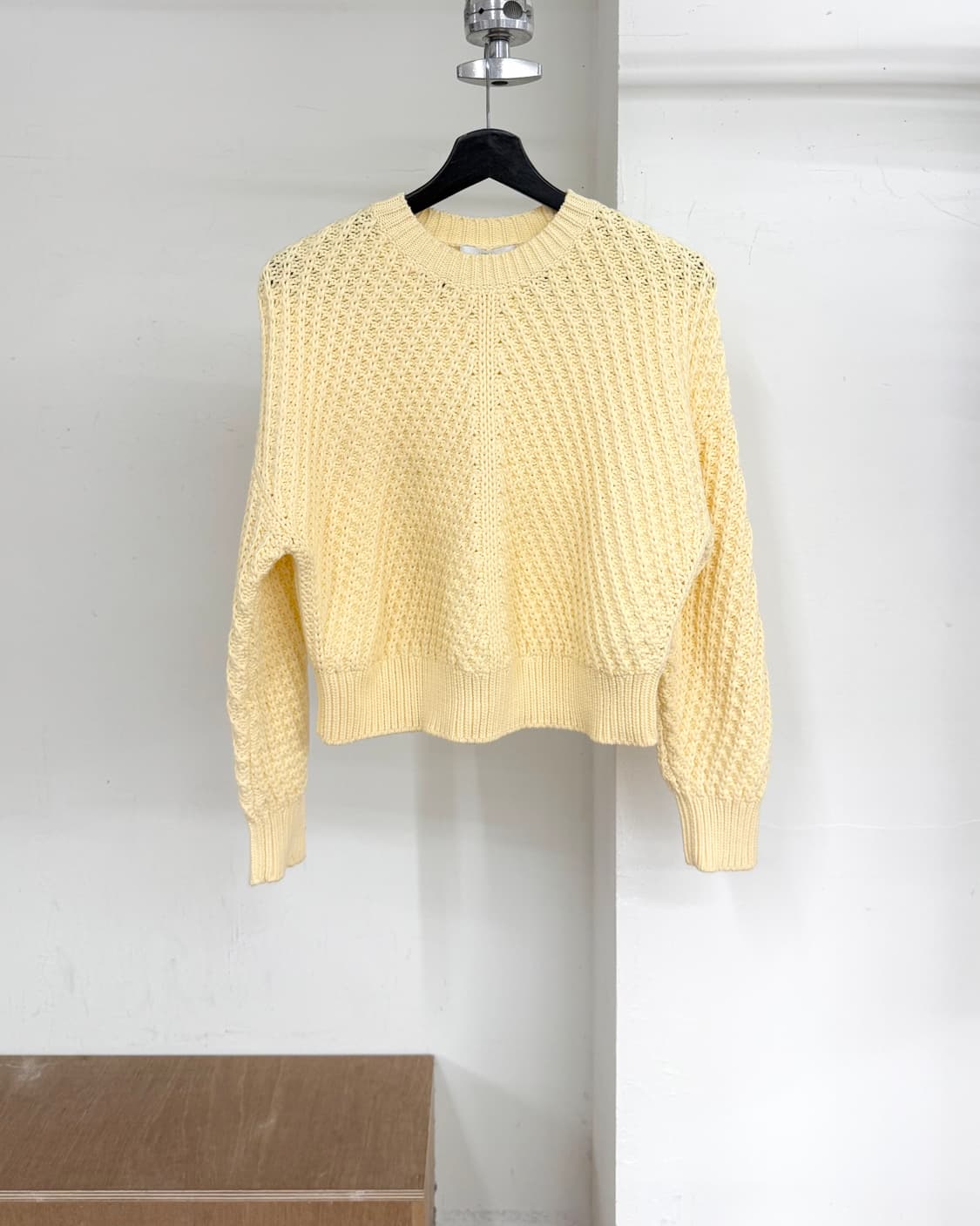 빈스 옐로우 드랍 숄더 니트 스웨터 상품이미지1
