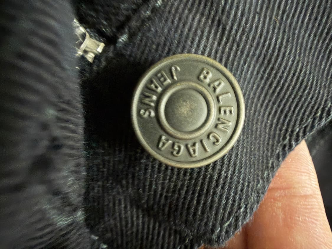 발렌시아가 플레어진 블랙 xs 상품이미지5