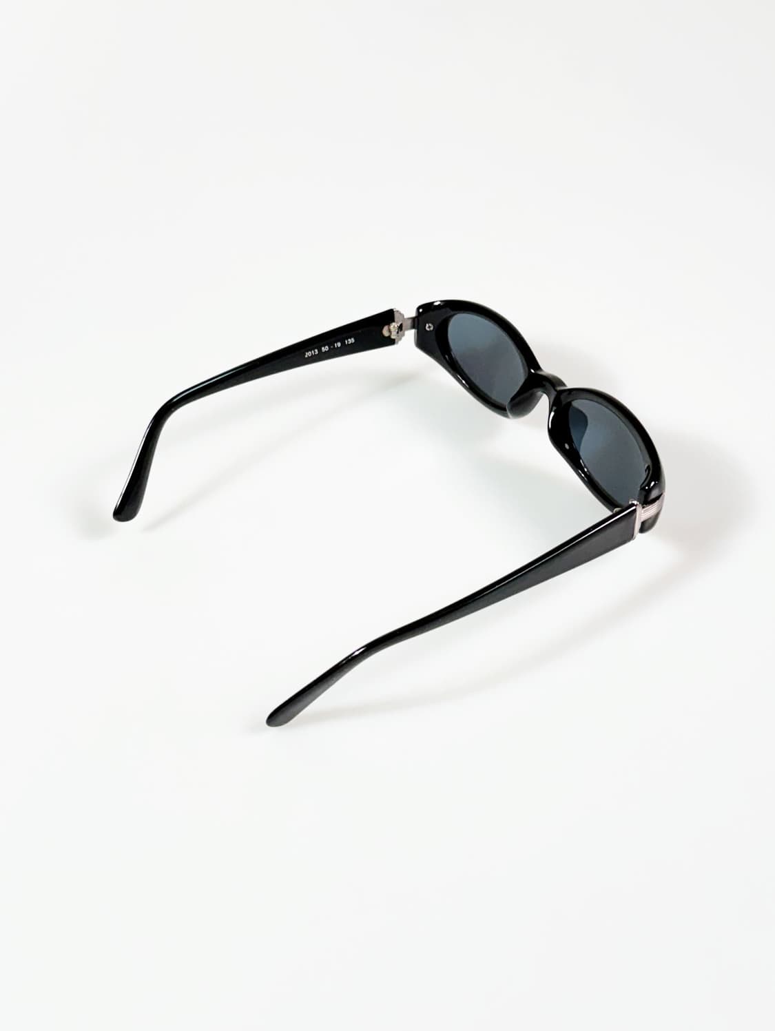 N-Generation 블랙 볼드 오벌 프레임 빈티지 선글라스 상품이미지4