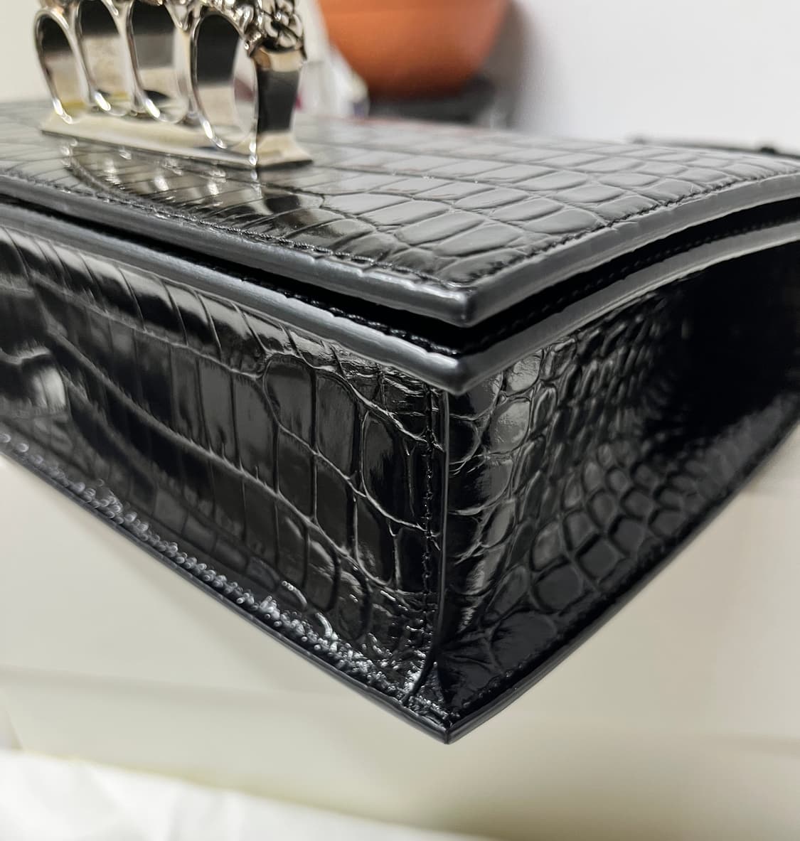 알렉산더맥퀸 쥬얼사첼백 미디움새상품급 상품이미지4