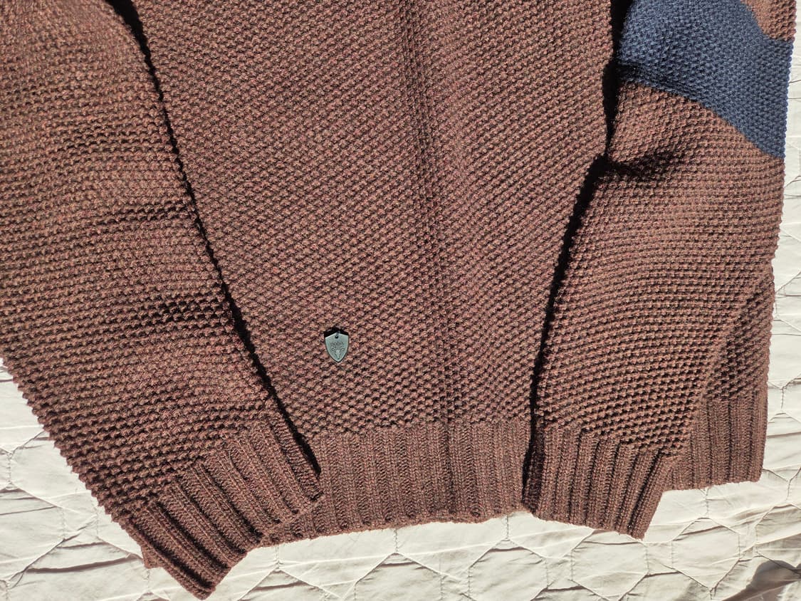 캐나다명품 노비스(nobis) 울 니트스웨터 m(100)사이즈 판매 상품이미지4