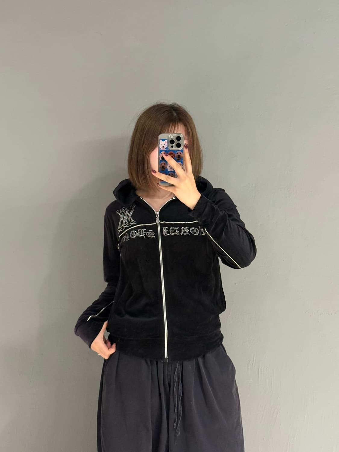 back lettering velour hood zip-up 상품이미지2