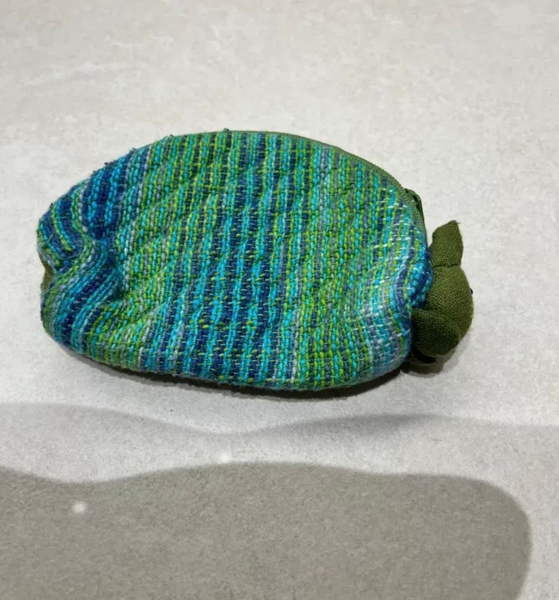 바니버로우 에메랄드 빛 호수 고양이지갑 상품이미지3