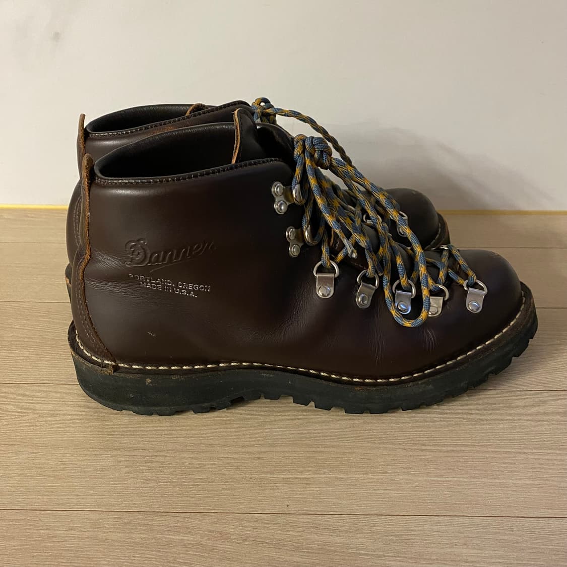 대너 Danner 마운틴 라이트 고어텍스 부츠 270 타일러더크리에이터 상품이미지6