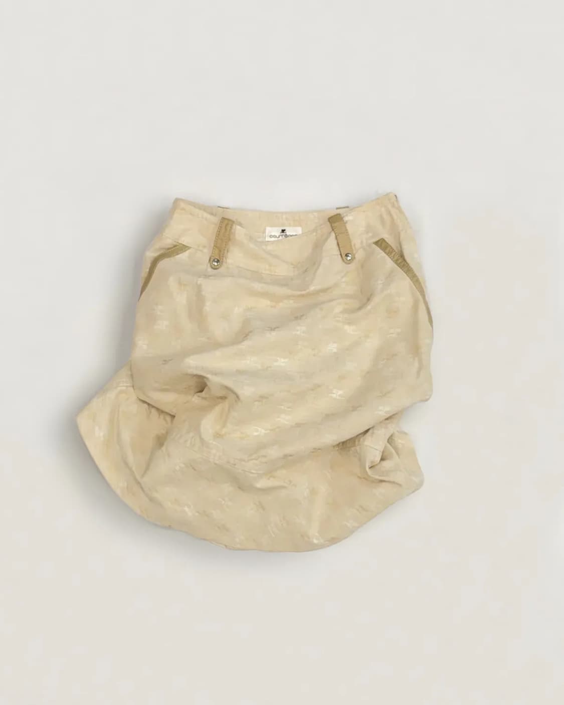 꾸레쥬 미디 스커트 로고 패턴 배색 디테일 아이보리 베이지 상품이미지1