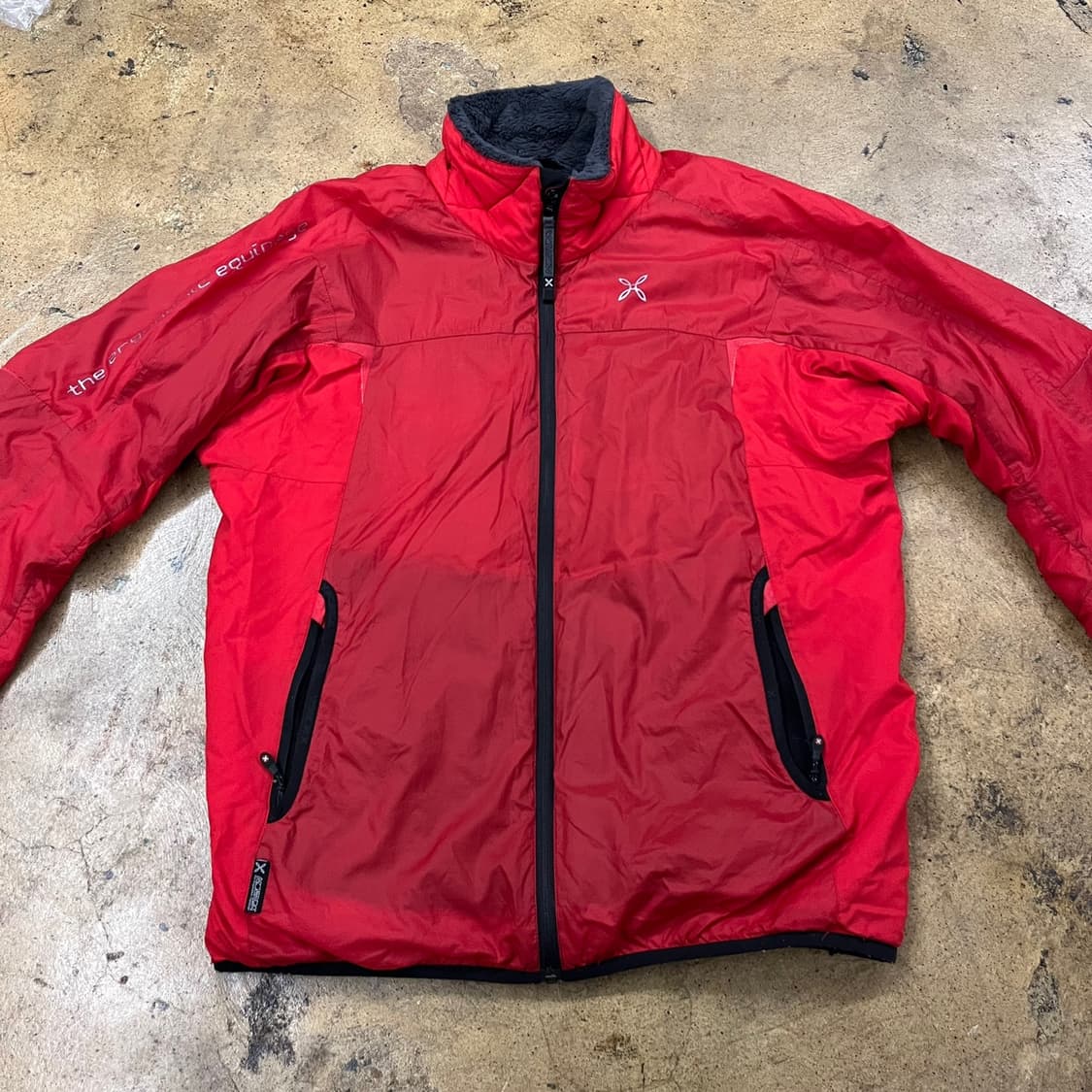 [정품/M] 몬츄라 레드 경량 패딩 b16 상품이미지3