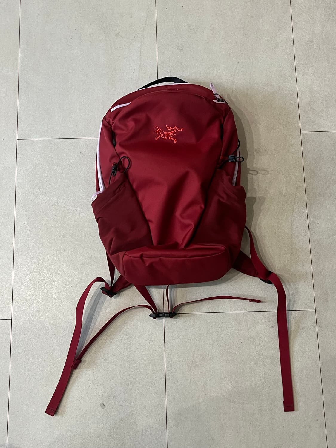 아크테릭스 맨티스 16 레드 상품이미지1