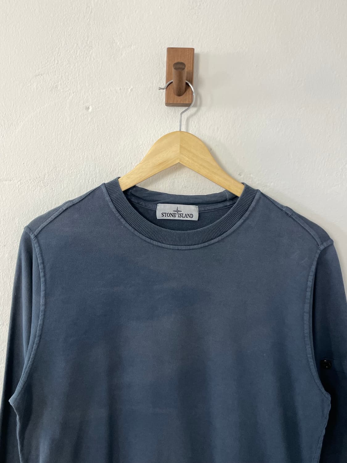 스톤아일랜드 롱슬리브 맨투맨  상품이미지2