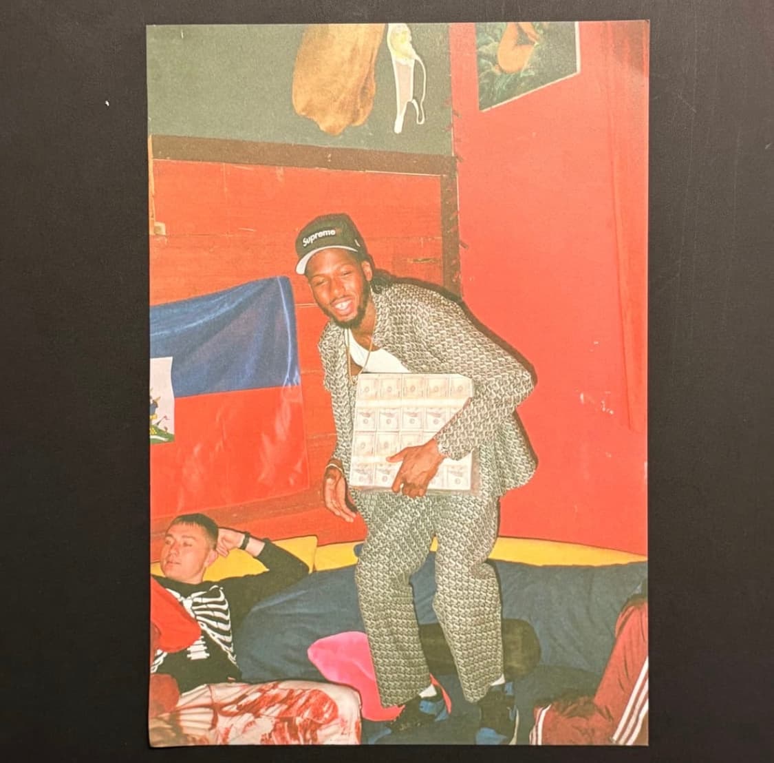 Supreme 슈프림 매거진 포스터 정품 (액자포함) 상품이미지1