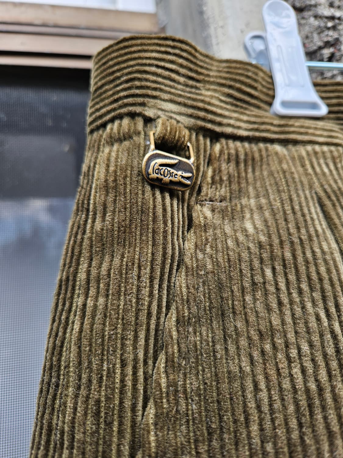 라코스테 코듀로이 와이드 스트레이트 팬츠 (카키, 32) 상품이미지3