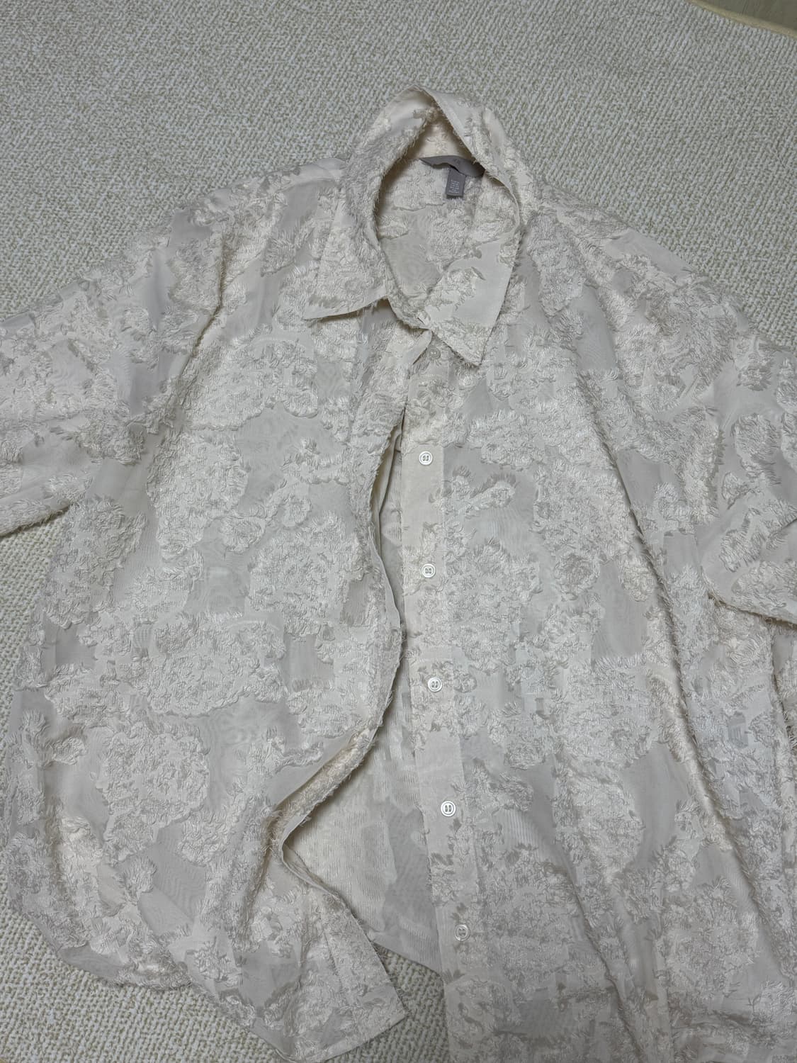 H&M 아이보리 자수 레이스 셔츠 상품이미지1