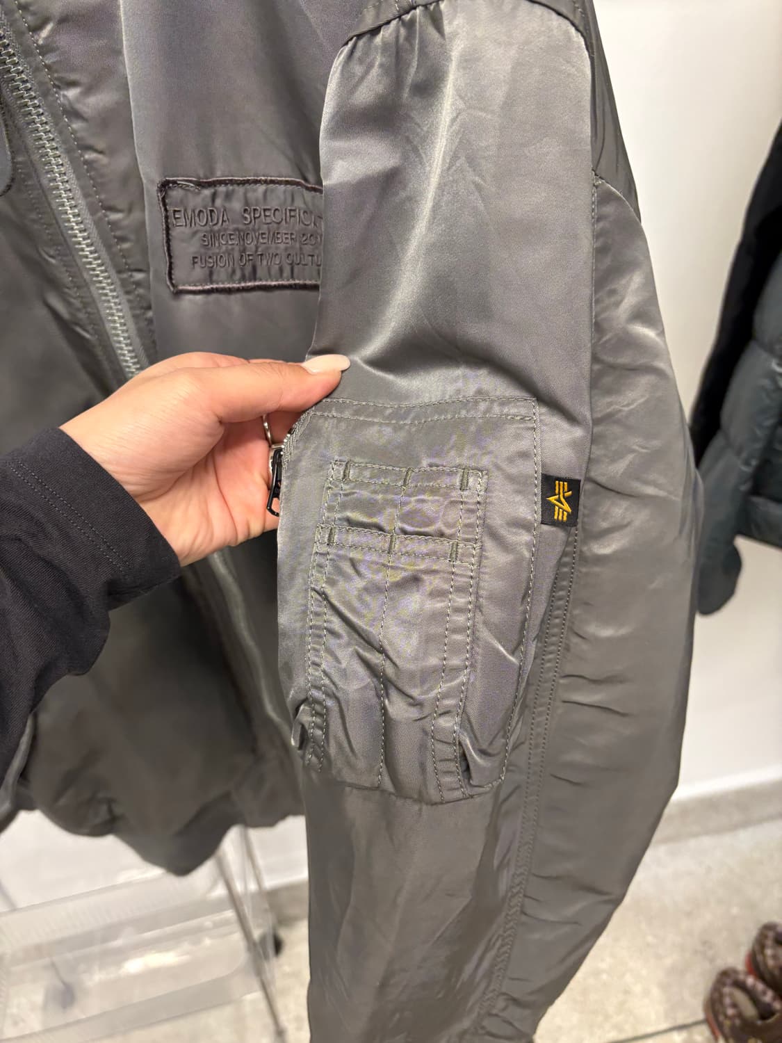 Alpha Industries reversible jacket 상품이미지3