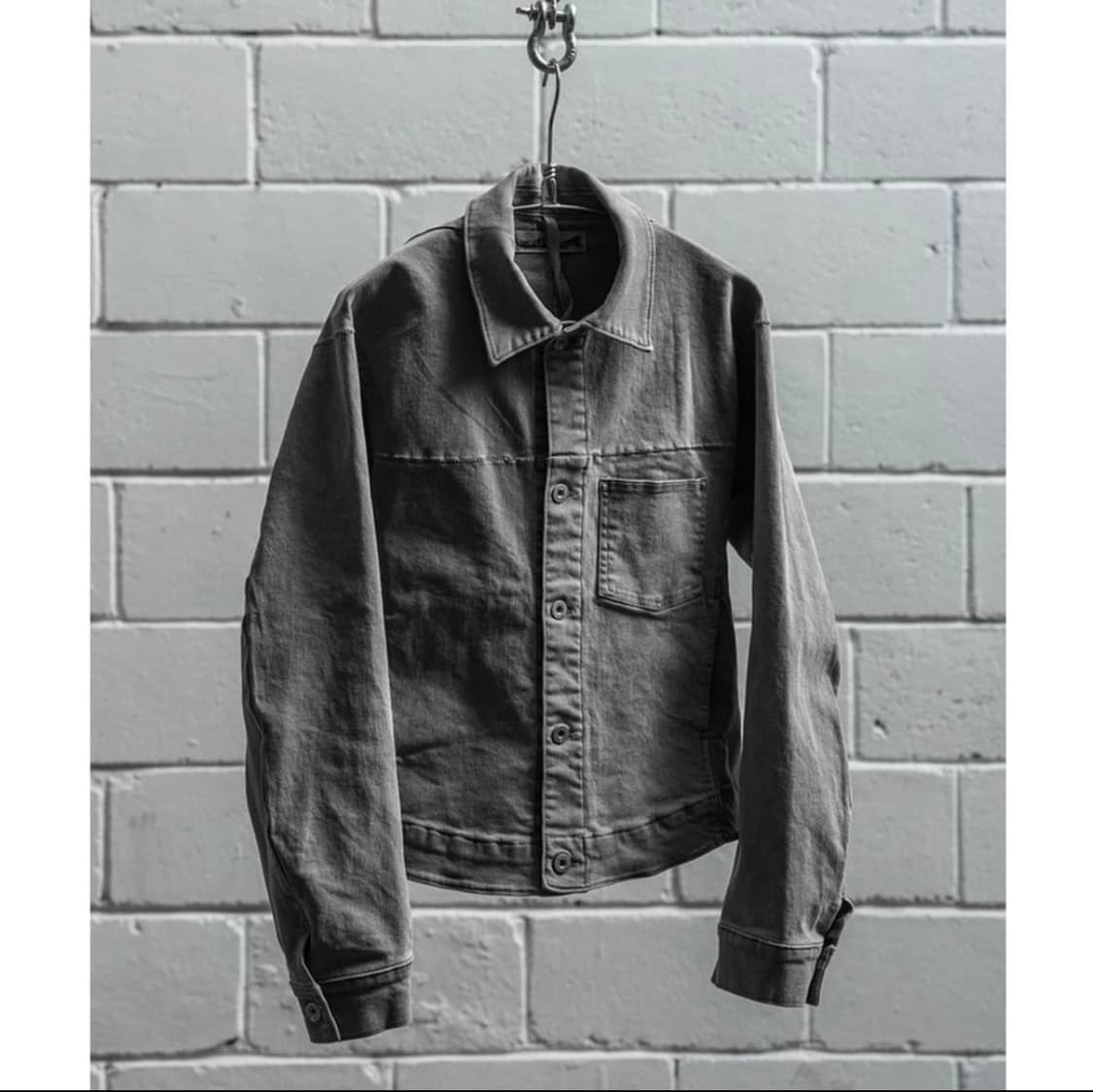 LCBX 엔지니어드 카본 오버록 수소자켓 상품이미지1