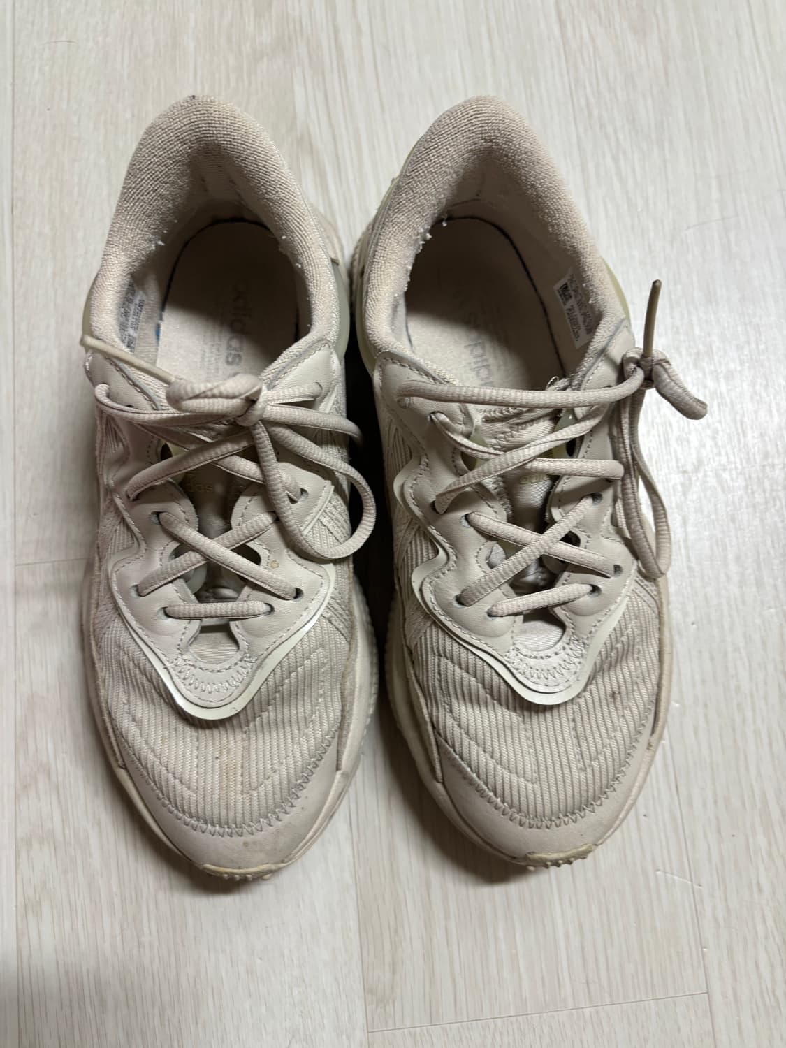 아디다스 오즈위고 230 상품이미지1