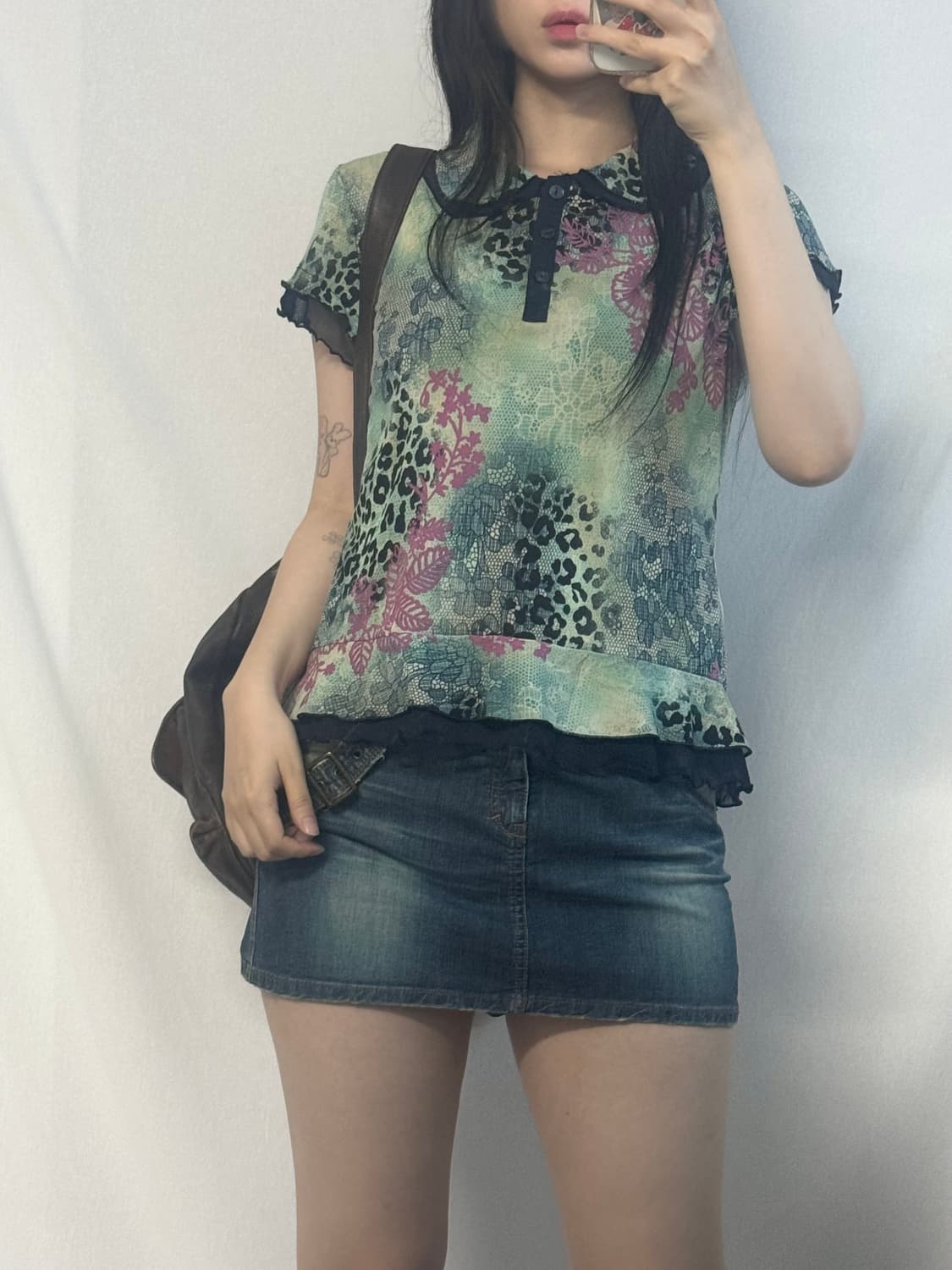 레오파드 패턴 러플 레이어드 카라 버튼 넥 블라우스 상품이미지5