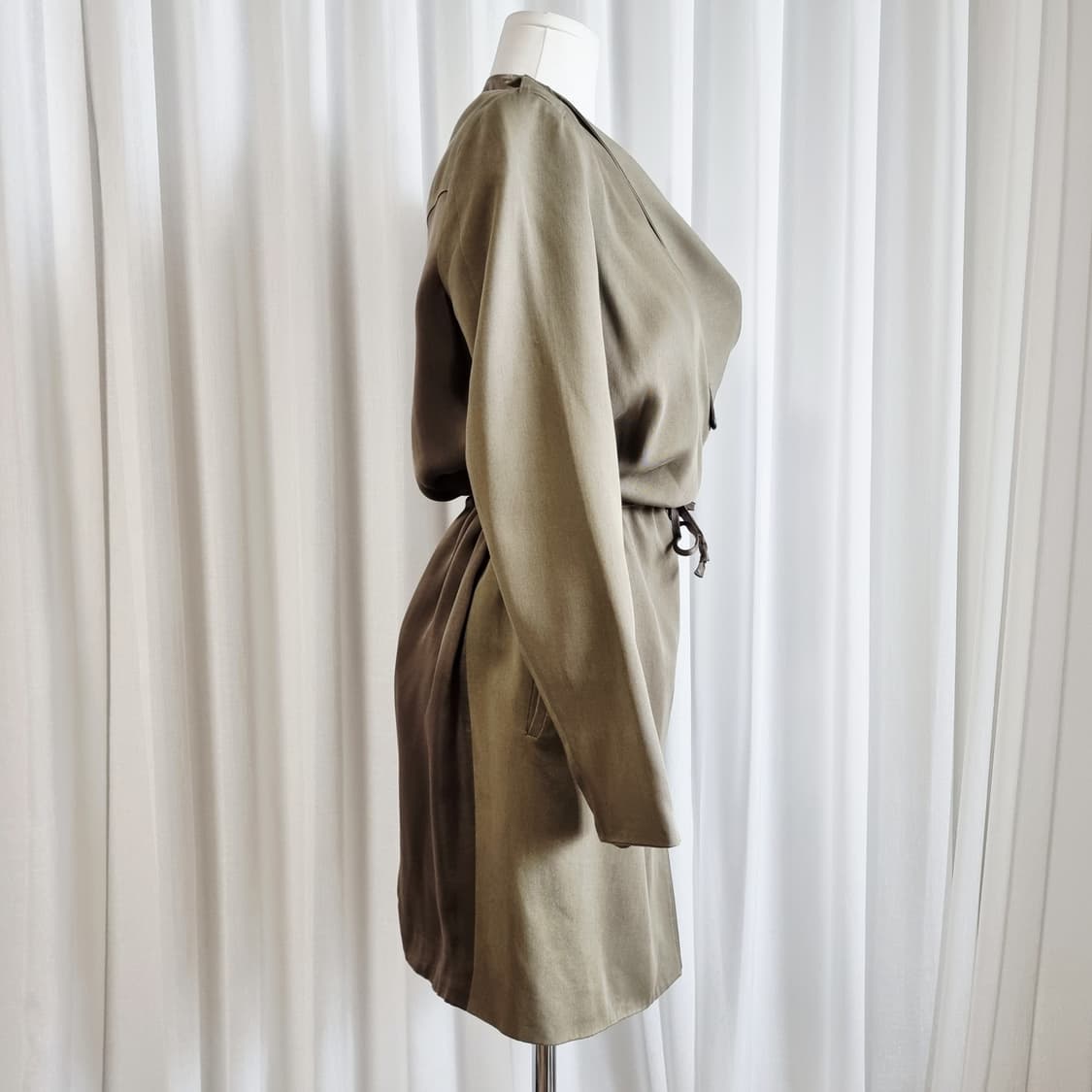 올세인츠 리오셀,큐프로 배색 크로스집업 코트 (44-날씬55) 드라이필요 상품이미지2