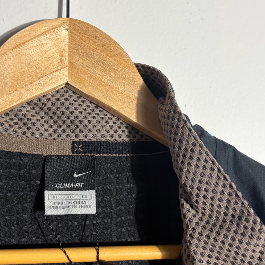 나이키 빈티지 블랙 스우시 기능성 트랙 자켓 상품이미지3