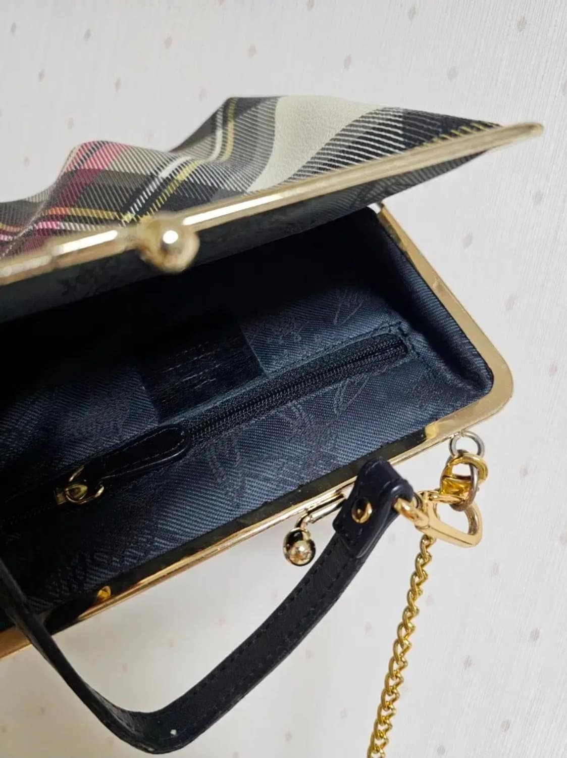 비비안웨스트우드 타탄체크복조리 크로스백 상품이미지3