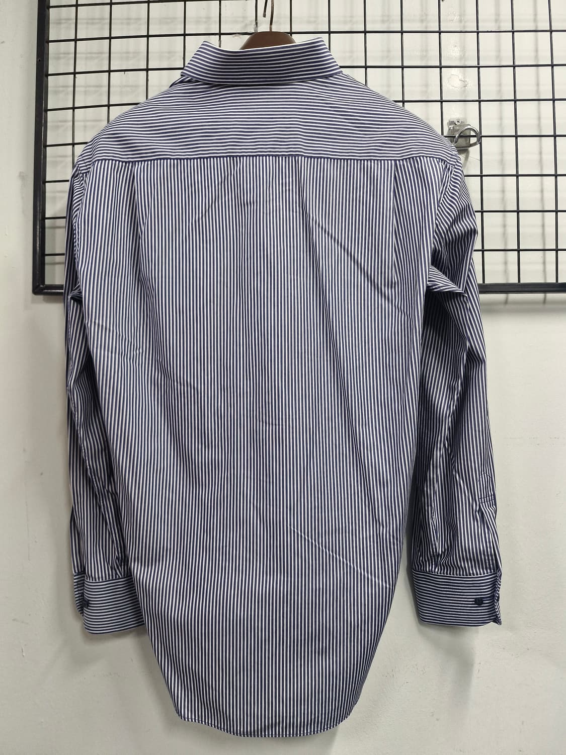 100L 닥스 스트라이프 긴팔 셔츠. 상품이미지6