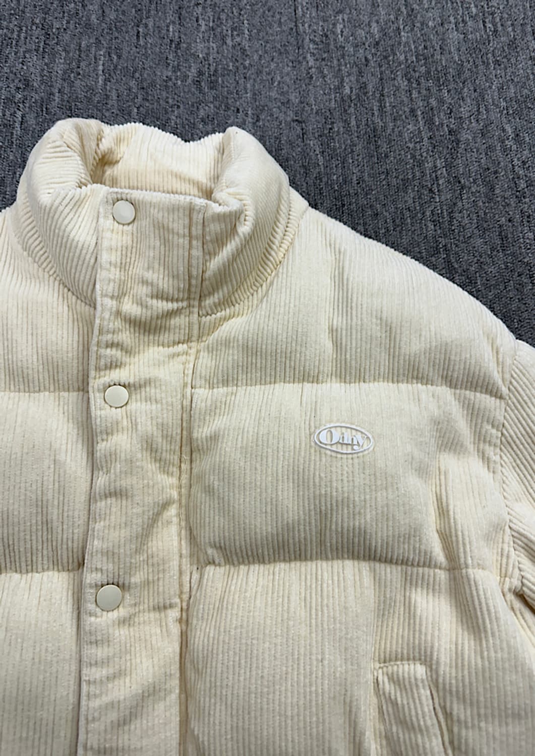 오디너리홀리데이 코듀로이 크롭 패딩  상품이미지2