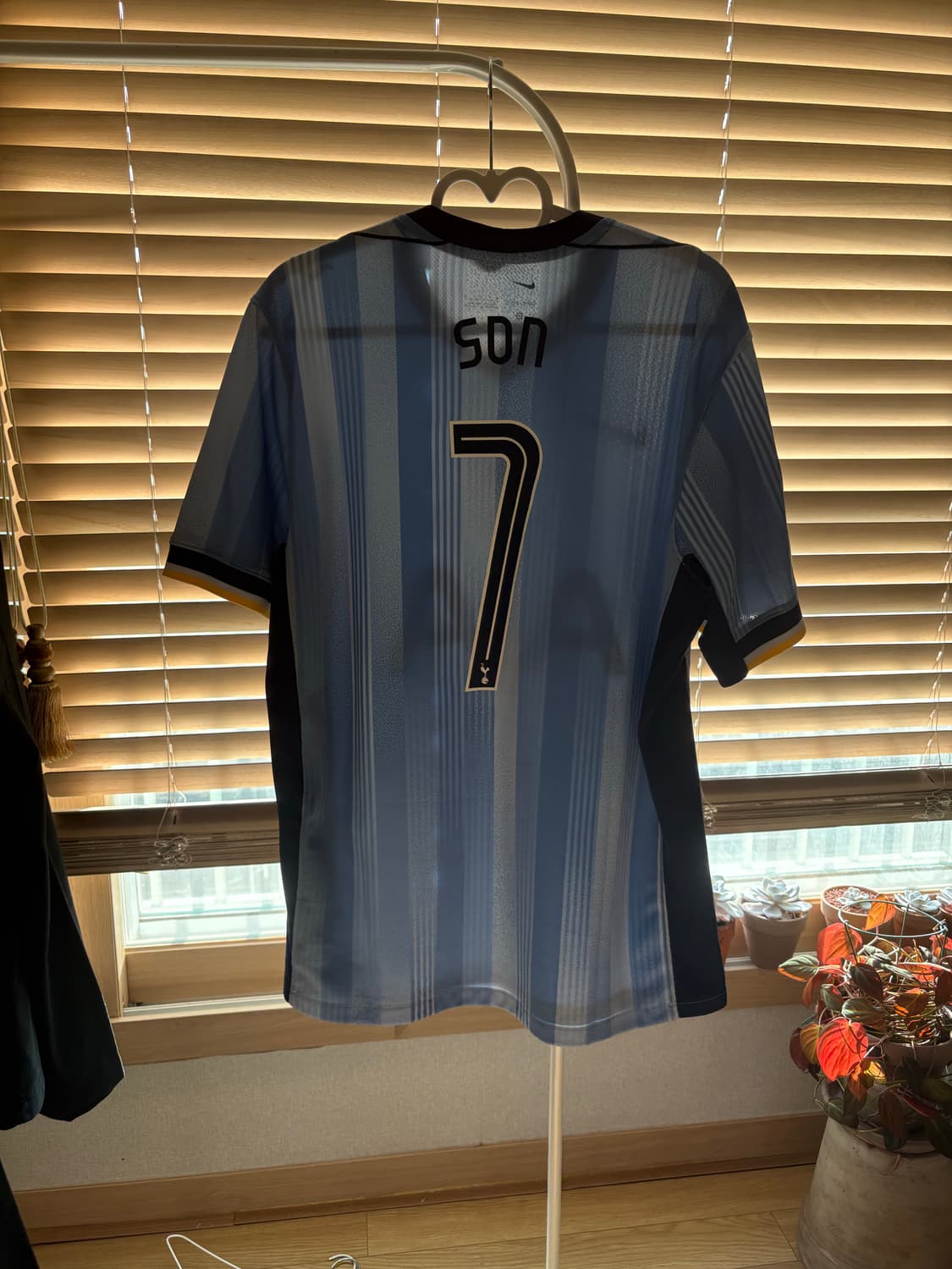 손흥민 마킹 유로파 유니폼+ 머플러 상품이미지2