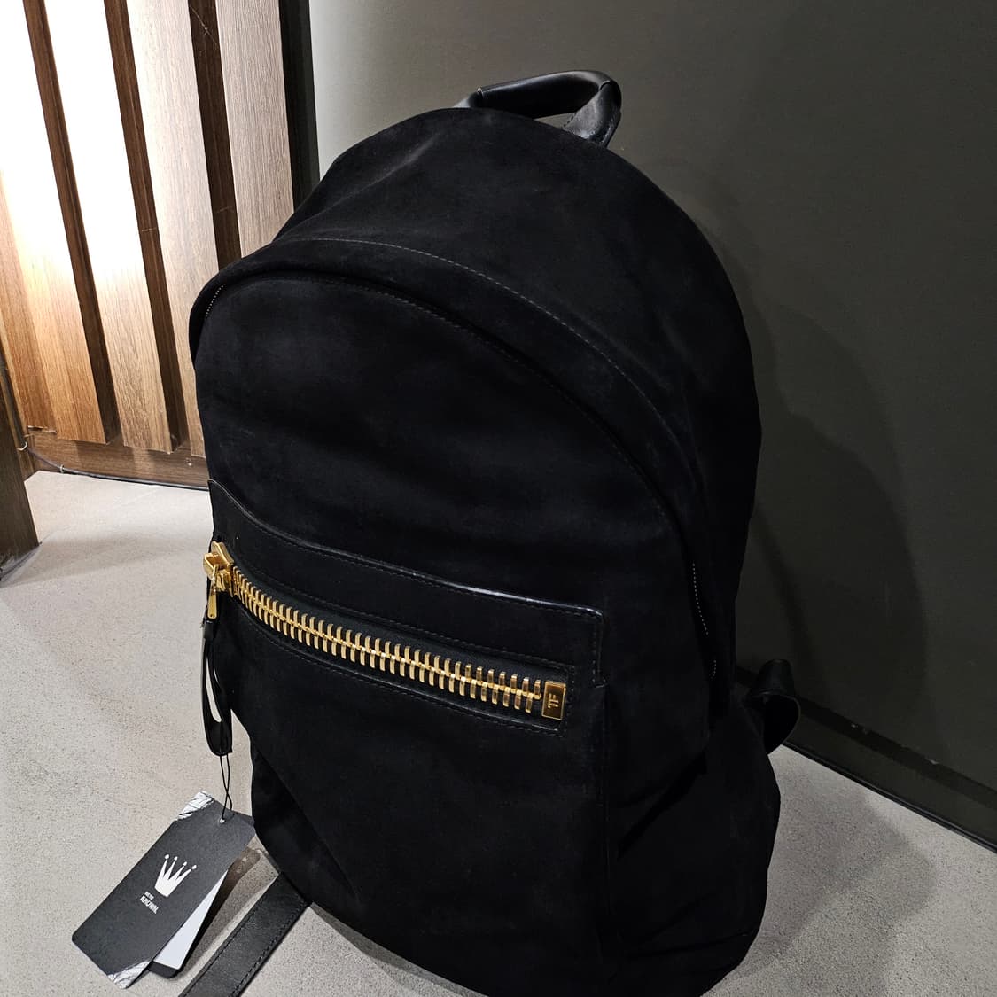 톰포드 스웨이드 블랙 스웨이드 버클 백팩 상품이미지4