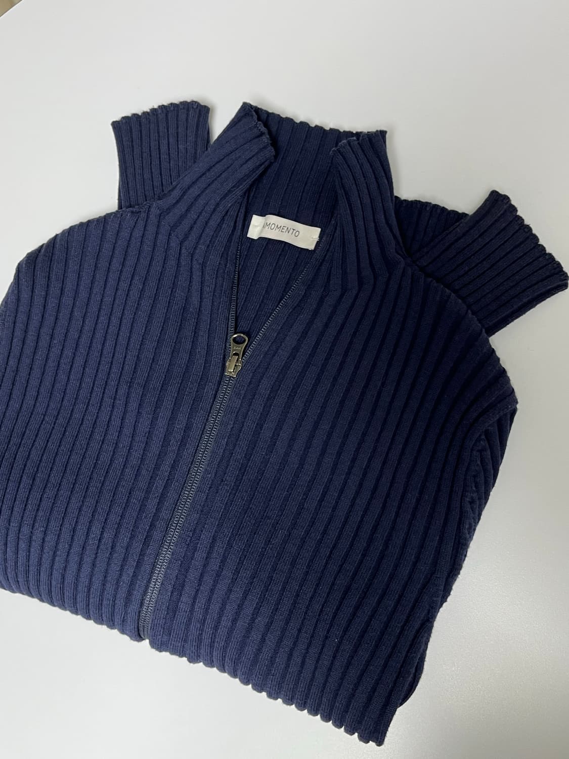 아모멘토 투웨이 니트 집업 네이비 상품이미지2
