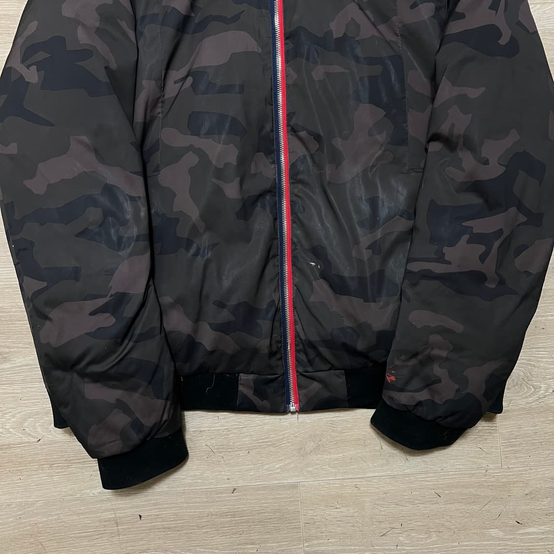 몽클레어 몽클레르 밀리터리 후드 패딩 점퍼 [카모플라쥬] 2XL/110 상품이미지3