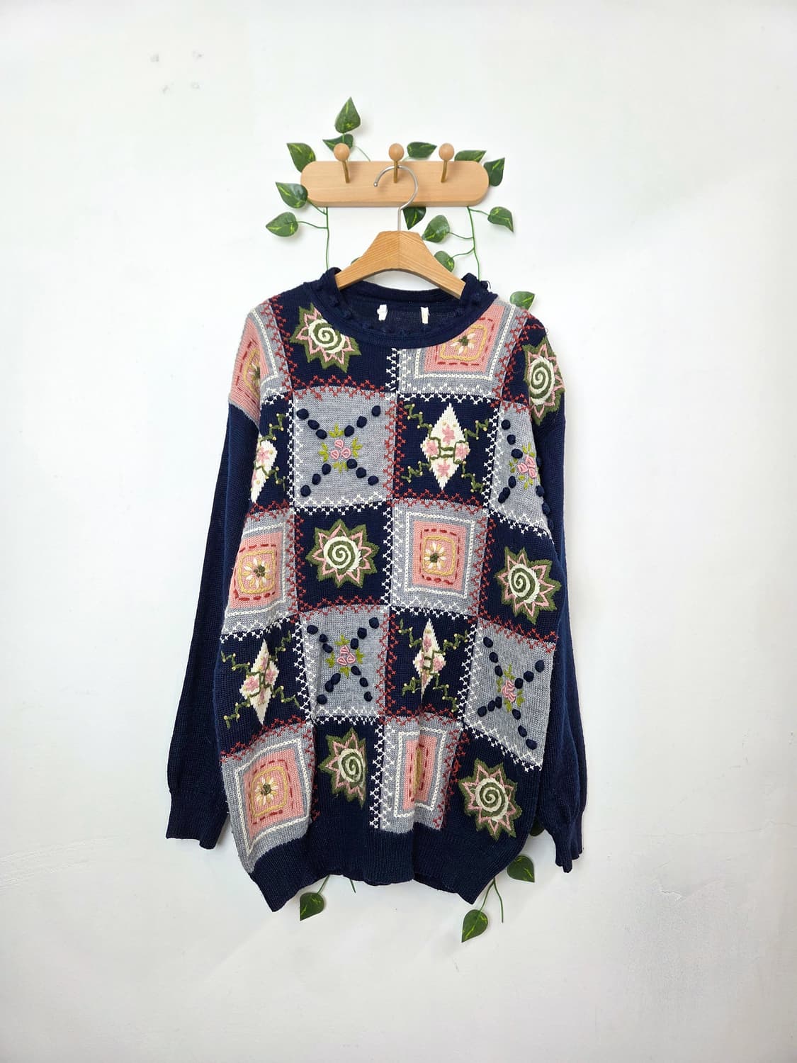 패치워크 자수 니트 상품이미지1