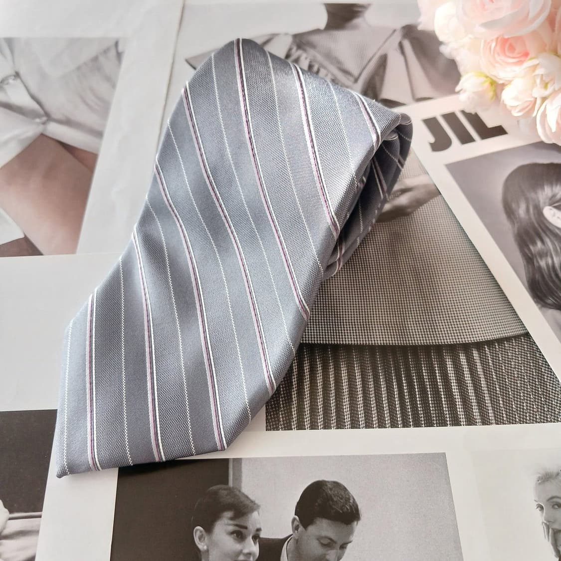 마이클코어스 실크 라이트그레이 슬림넥타이 7.8cm A+등급 A18865 상품이미지2