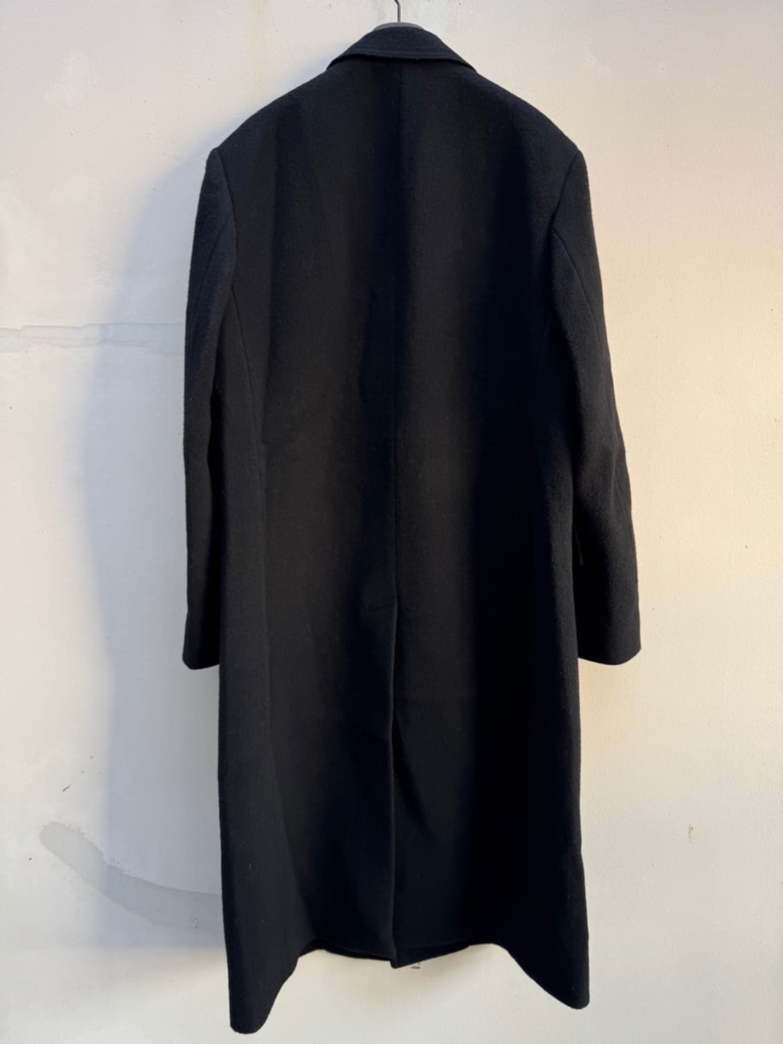 콰이단 에디션 브러쉬드 울 오버사이즈 코트  마리아노 아워레가시 프라다 상품이미지5