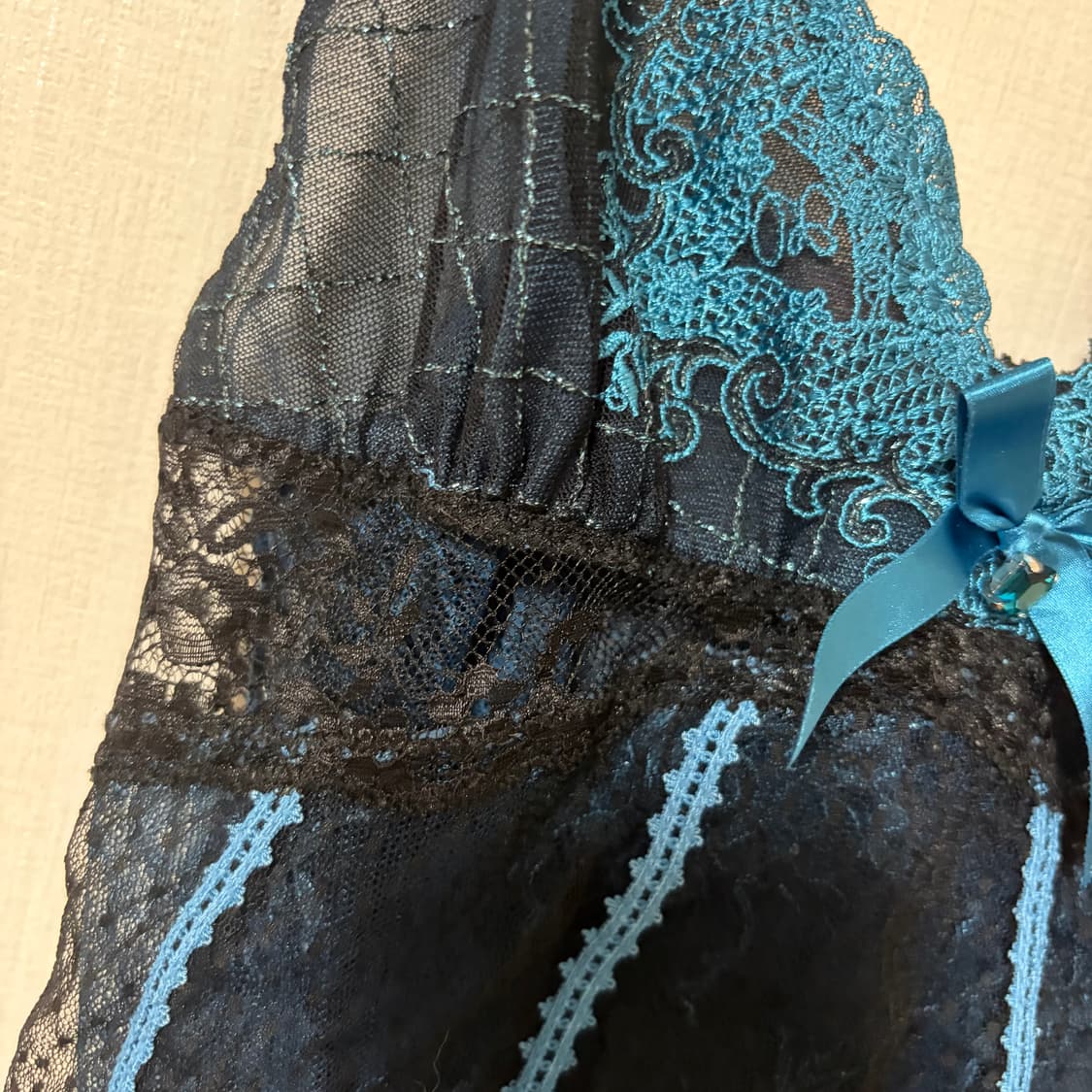 에블린 S 미쿠 슬리브리스 슬립 아케호무 큐빈 파우닝 레이어룸 란제리 상품이미지3