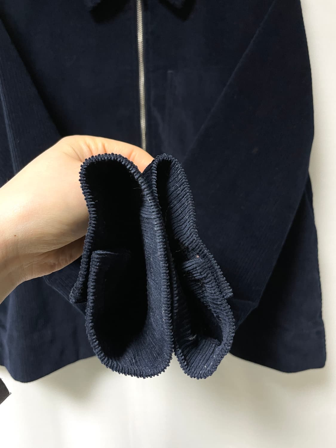 COS 코스 여성 스판 코듀로이 블루종 숏자켓 36 _ 네이비 상품이미지4