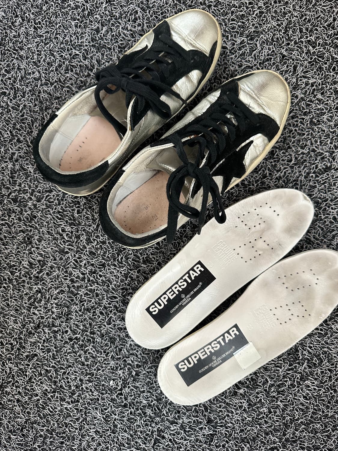 골든구스 슈퍼스타 스니커즈 실버 36 / 230 상품이미지5