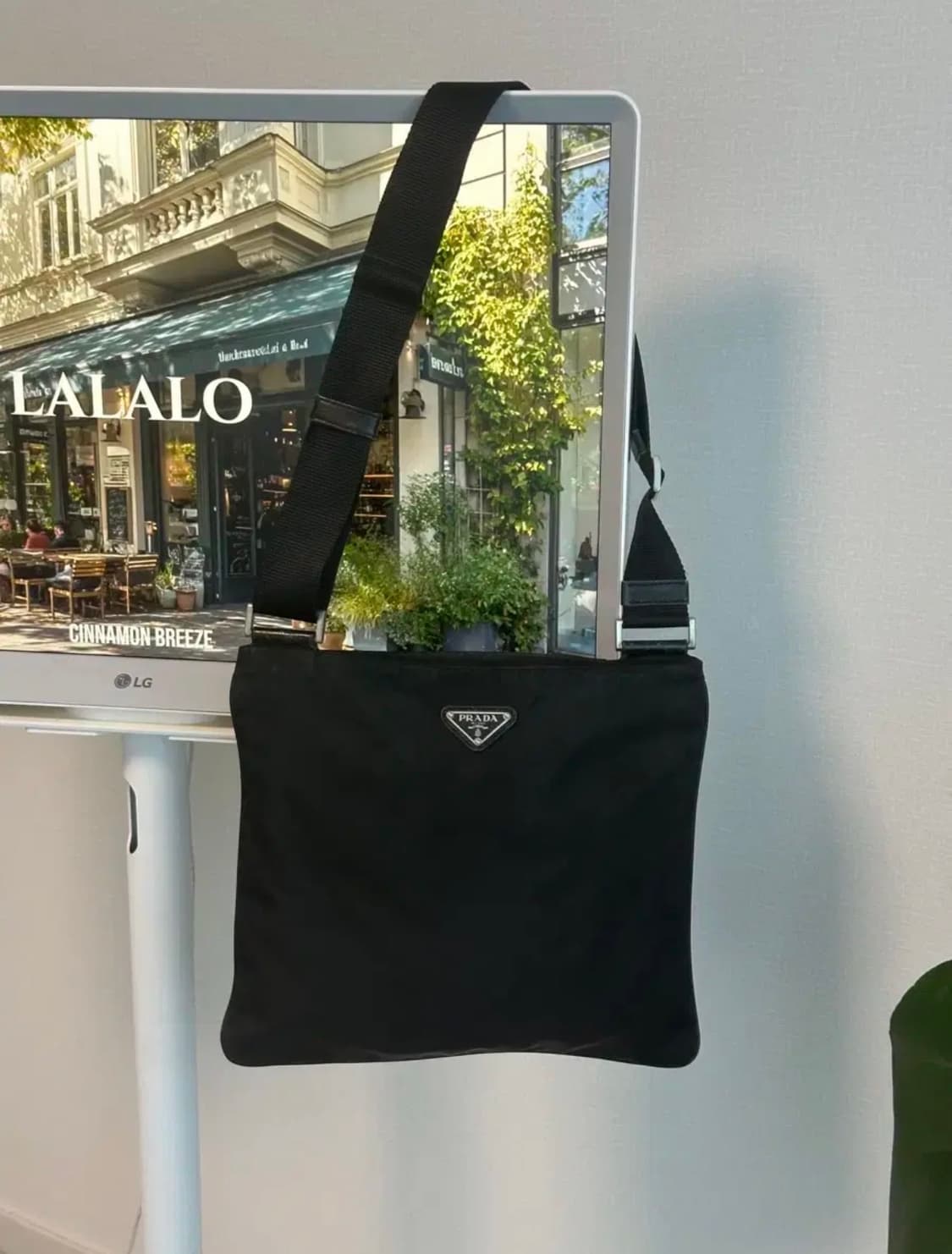 정품 프라다 포코노 나일론 크로스백 메신저백 숄더백 상품이미지2